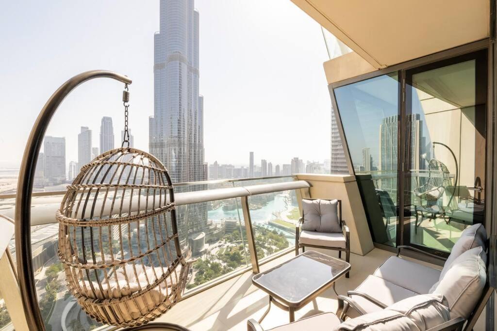 ドバイLarbi Breathtaking Burj And Fountain View Luxurious 2 Bedアパートメント エクステリア 写真