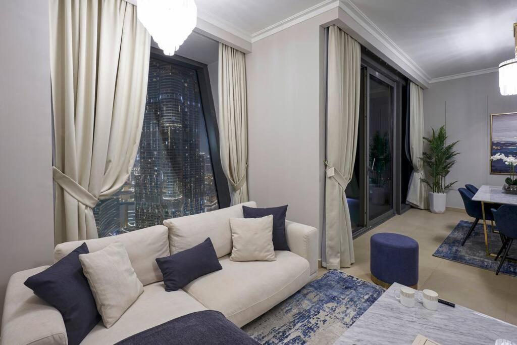 ドバイLarbi Breathtaking Burj And Fountain View Luxurious 2 Bedアパートメント エクステリア 写真