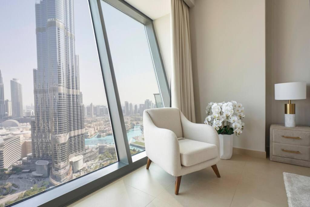ドバイLarbi Breathtaking Burj And Fountain View Luxurious 2 Bedアパートメント エクステリア 写真