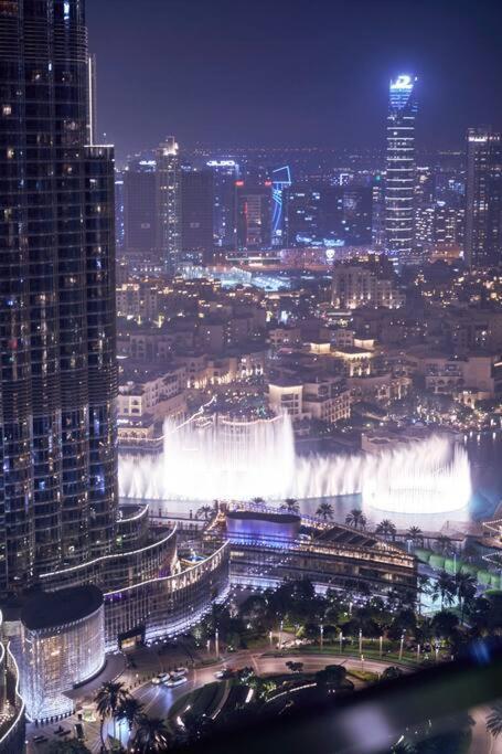 ドバイLarbi Breathtaking Burj And Fountain View Luxurious 2 Bedアパートメント エクステリア 写真