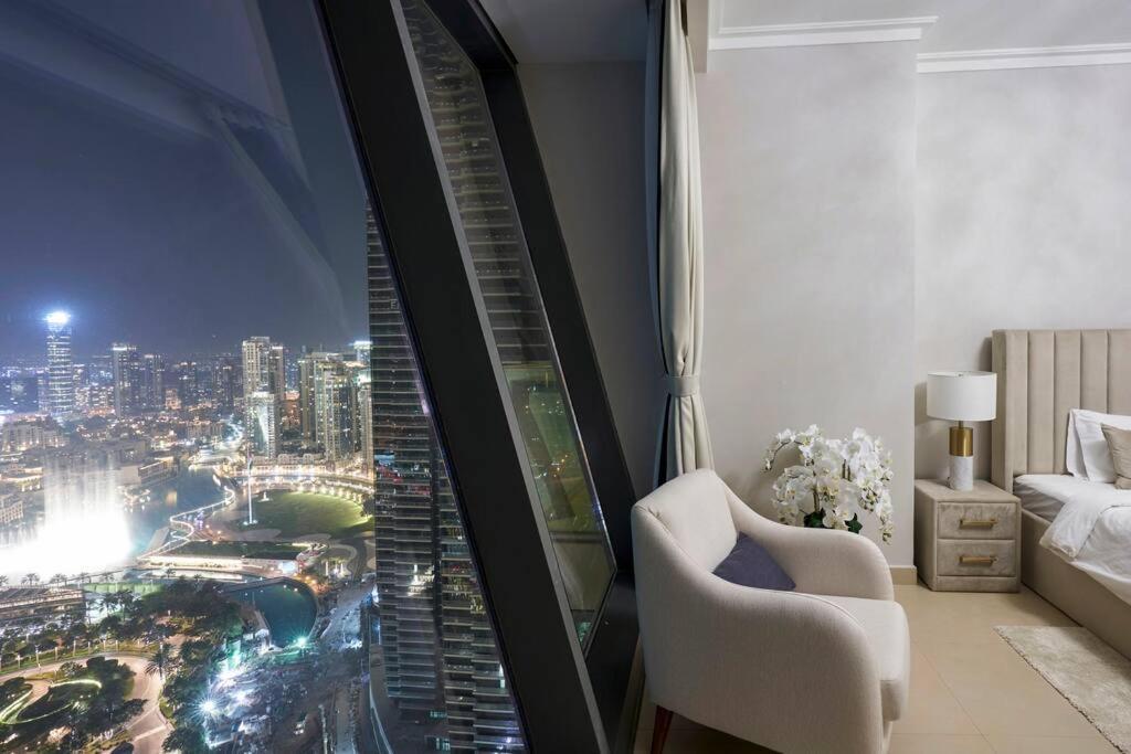 ドバイLarbi Breathtaking Burj And Fountain View Luxurious 2 Bedアパートメント エクステリア 写真